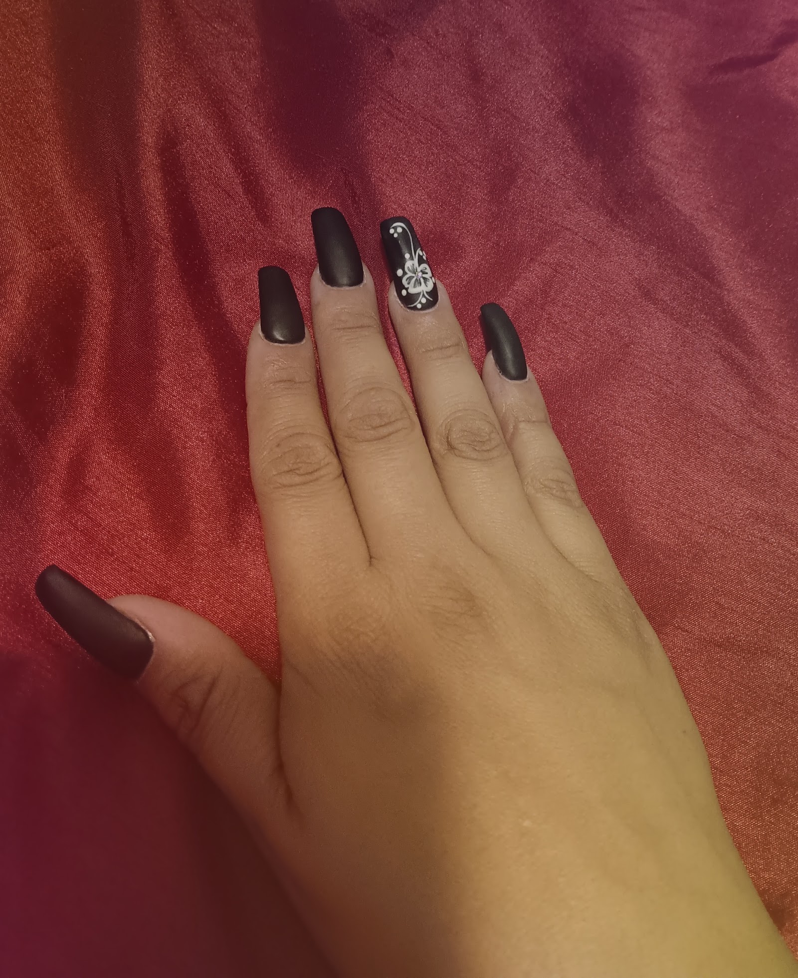 Polish Nails Salon nail photo 2